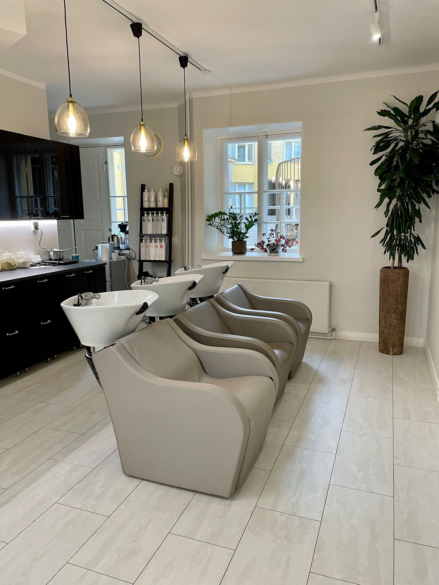 Lavacabezas eléctrico con descansapies New 330 Comfort Maletti