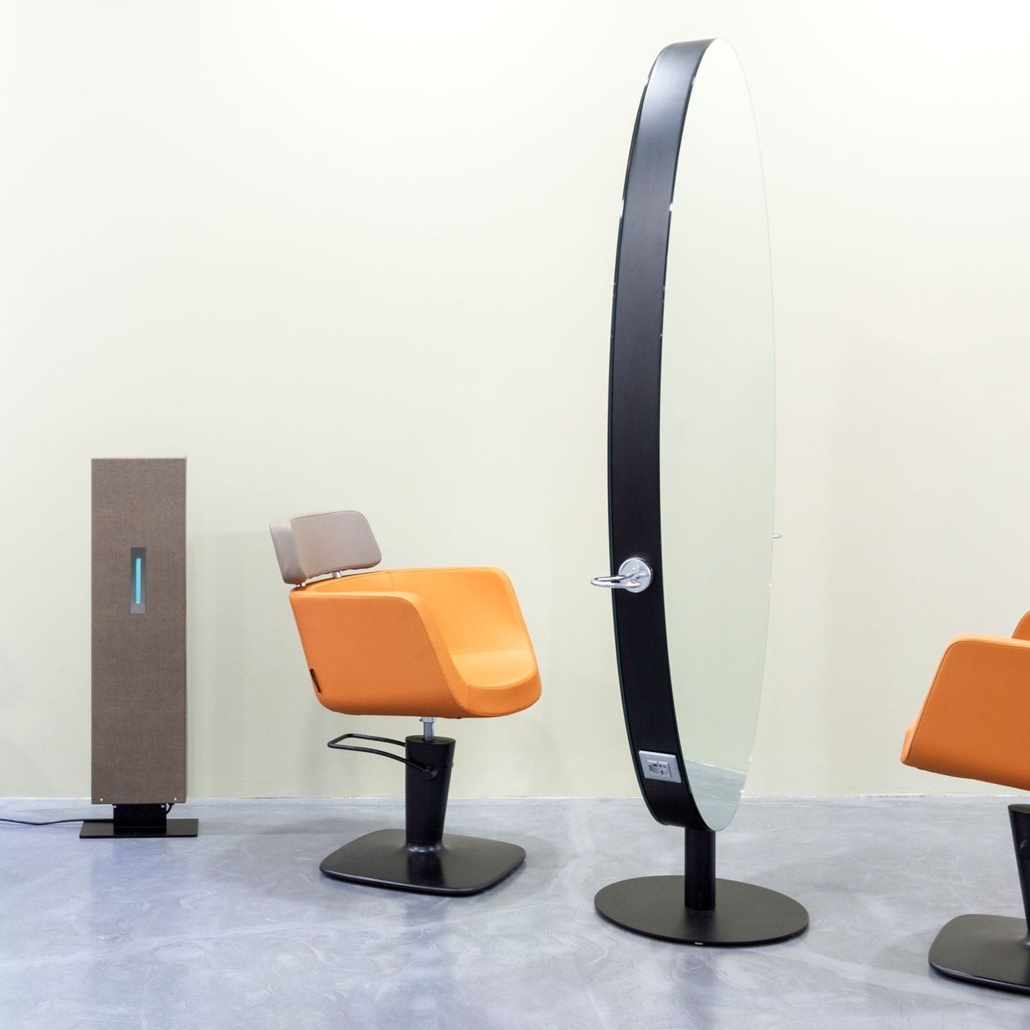 Totem Purificador de aire ambiental 6094 marca Maletti para salón