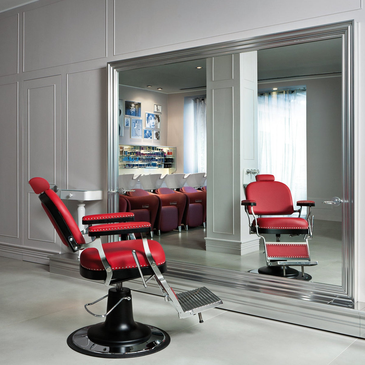 Silla barberia P7032 Zerbini by Maletti